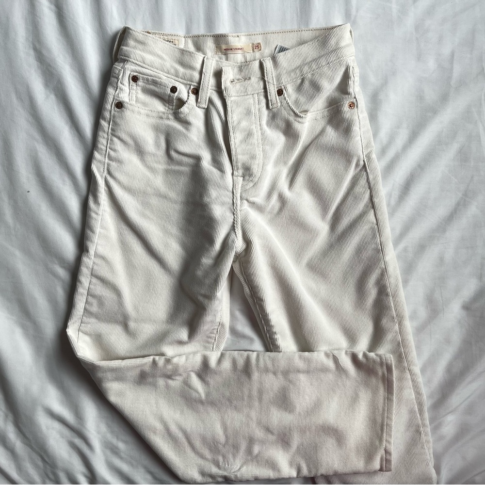 LEVIS JEANS